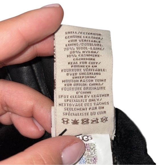 UGG Shorty Sheepskin Shearling-Cuff Black Leather Gloves Size Small - Picture 6 of 7